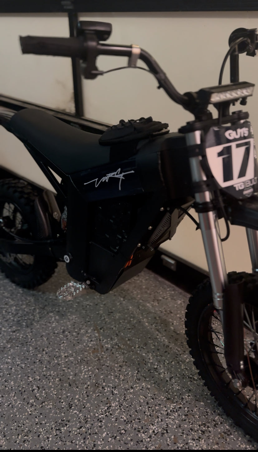 Stark Varg sticker for Tuttio
